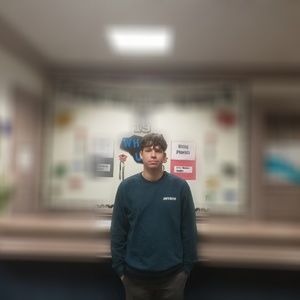 Meet your Posher, Javier